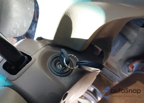 1998 Honda Accord Lx z USA, uszkodzony, nr VIN 1HGCG5641WA247516